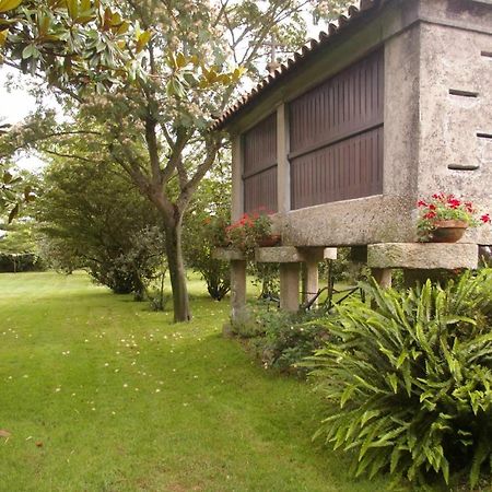 Vivienda Tradicional Con Jardin Y Patio Interior Villa Villanueva De Arosa Eksteriør bilde