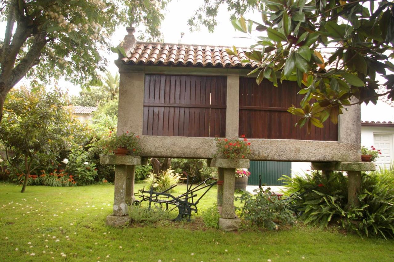 Vivienda Tradicional Con Jardin Y Patio Interior Villa Villanueva De Arosa Eksteriør bilde
